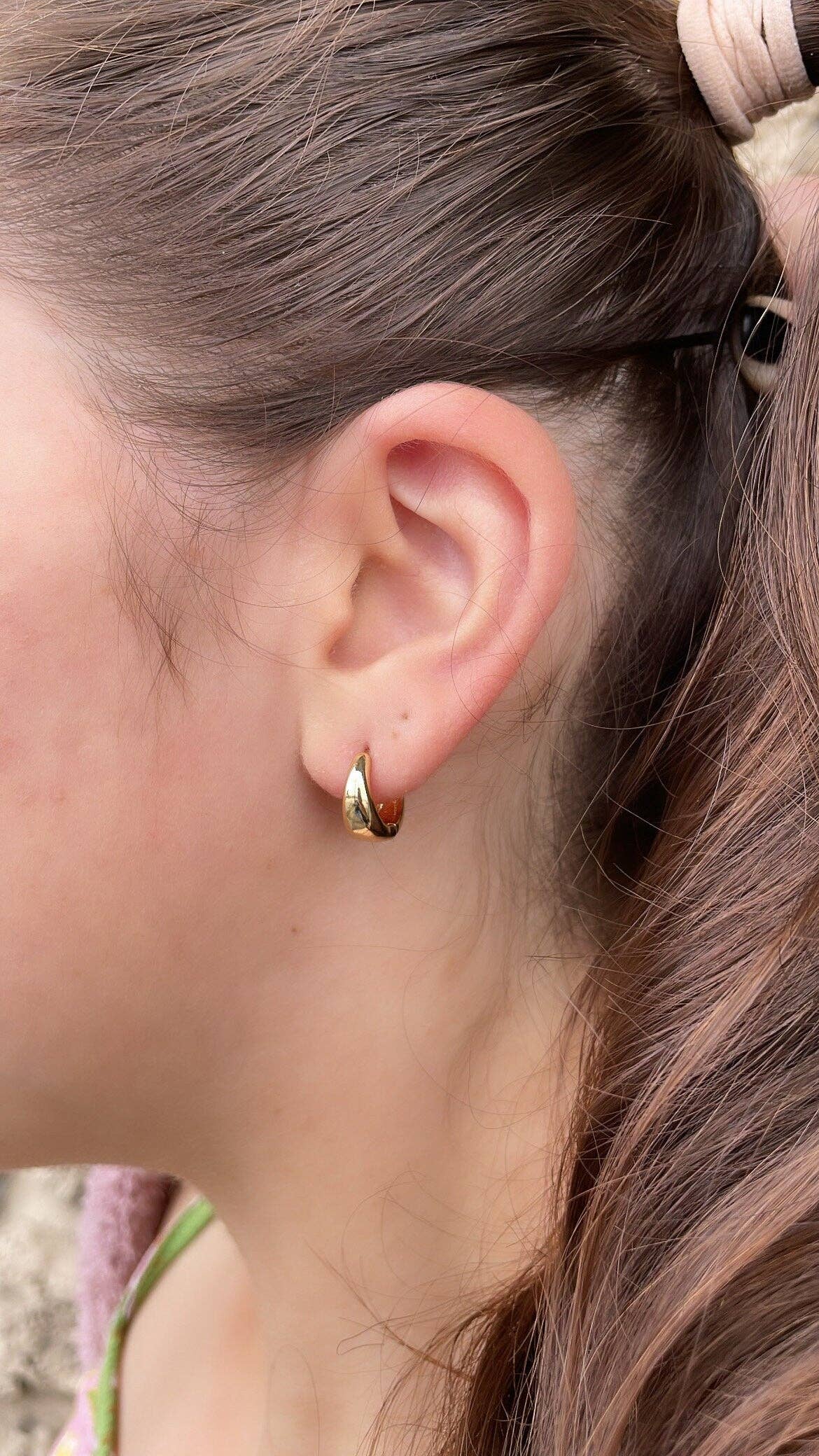 18k Gold Filled Smooth Tear Drop Hoop Earrings: 17mm