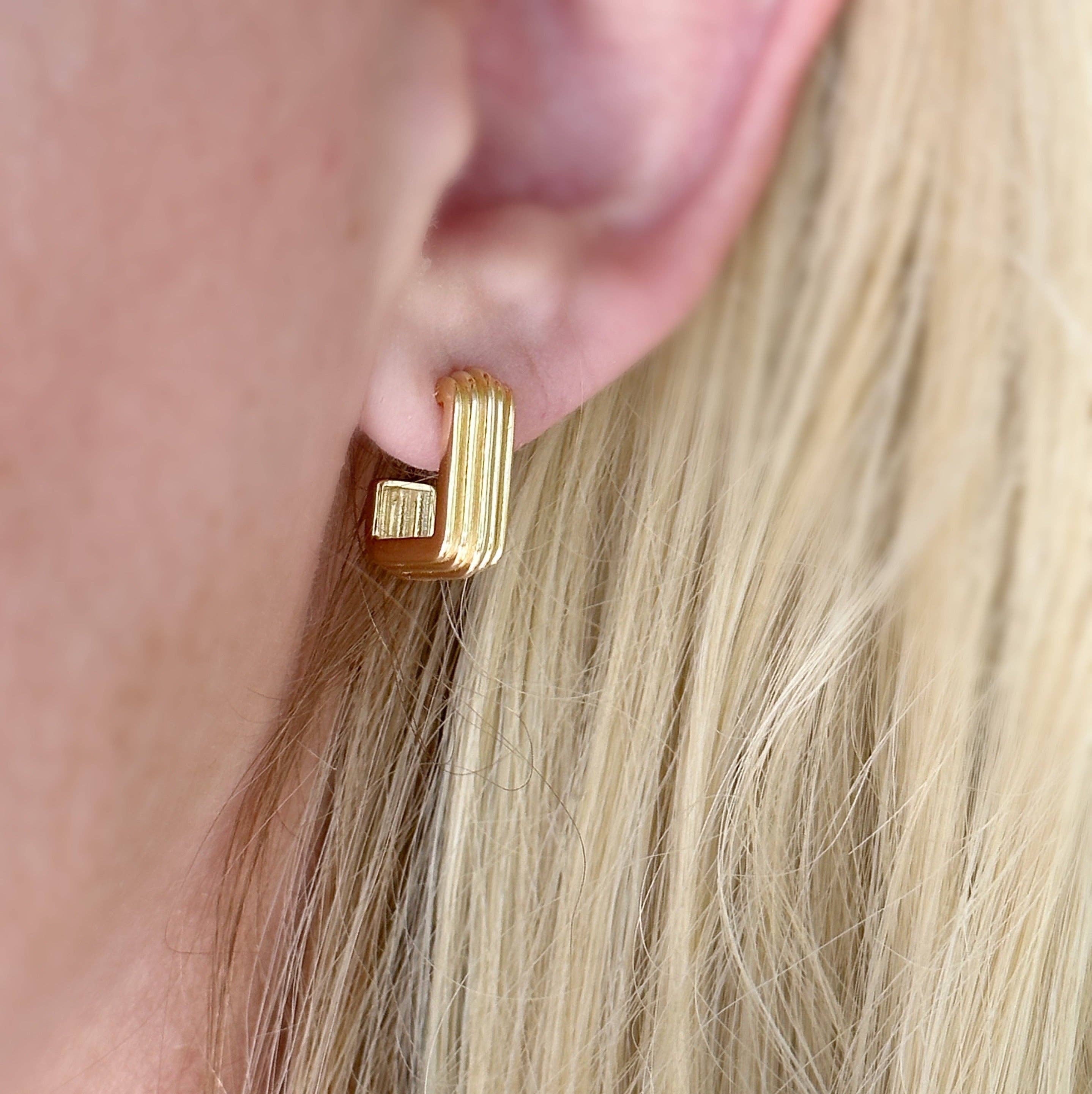 Geometric Ridged C-Hoop Earrings