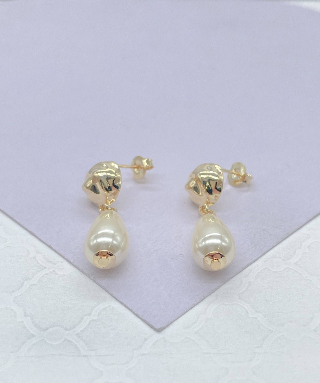 18k Gold Filled Smooth Tear Drop Shapped Pearl Dangle Hoop E