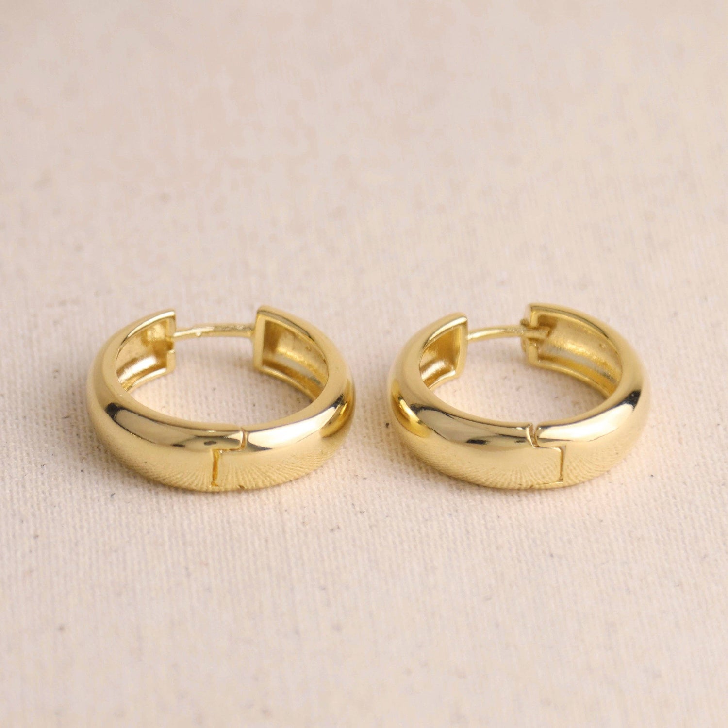 18k Gold Filled Chunky Hoop Earrings: 16mm
