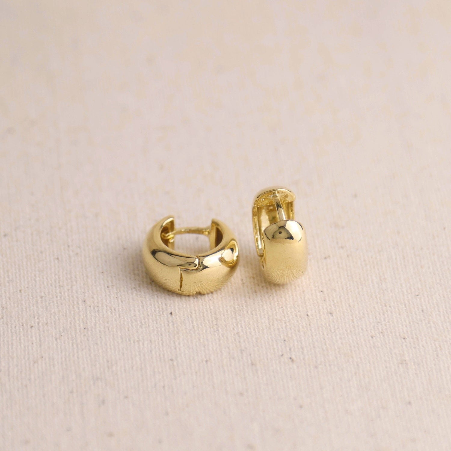 18k Gold Filled Chunky Hoop Earrings: 16mm