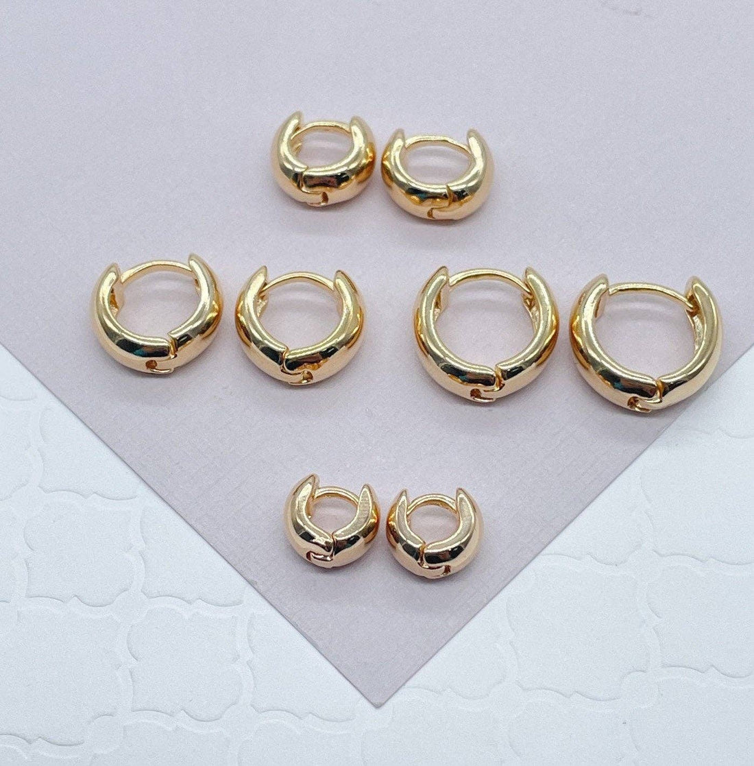 Tiny 18k Gold Filled Small Fat Plain Huggie Clicker Earrings: 1 Pair / 15mm
