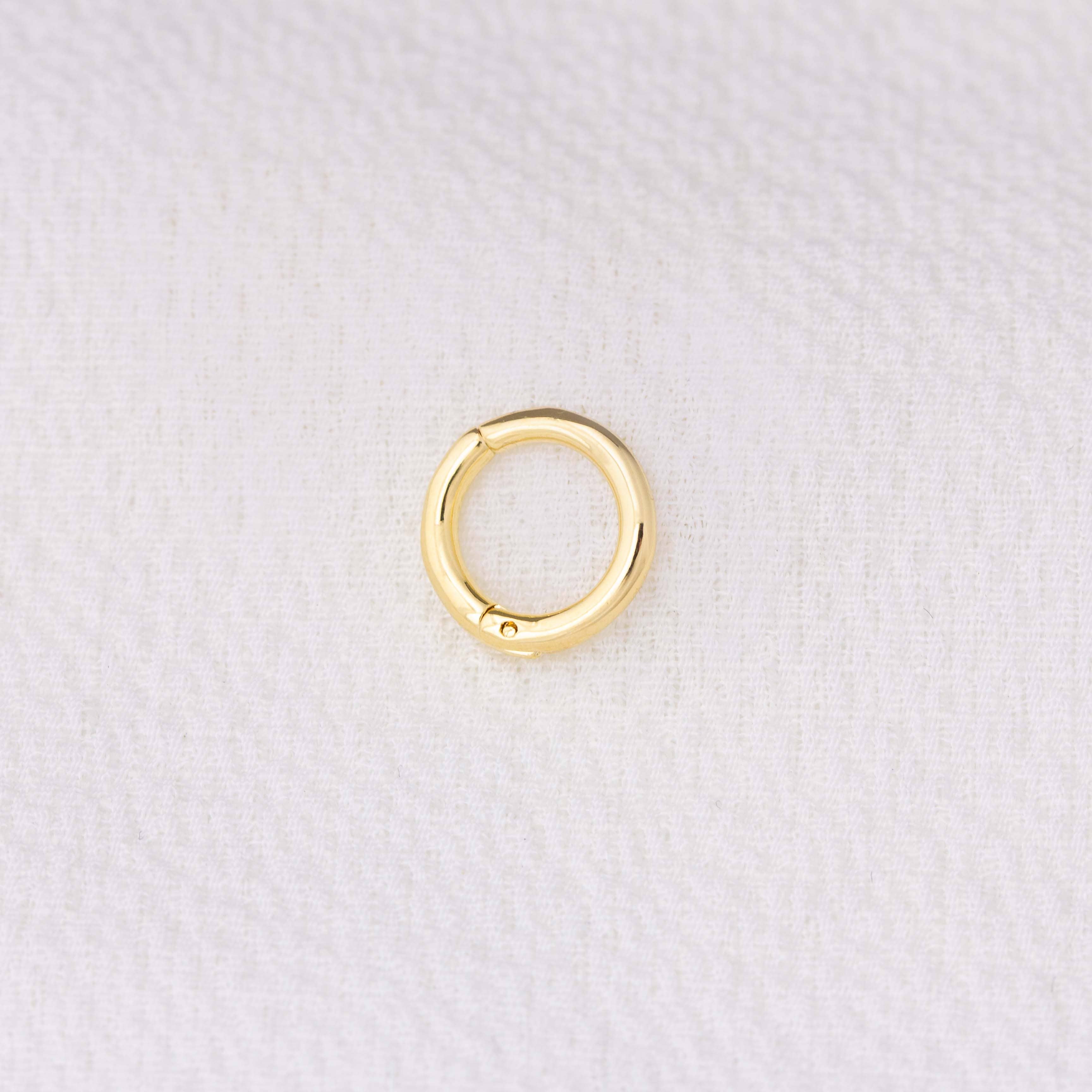Mini Seamless Clicker Hoop Earrings: 11mm