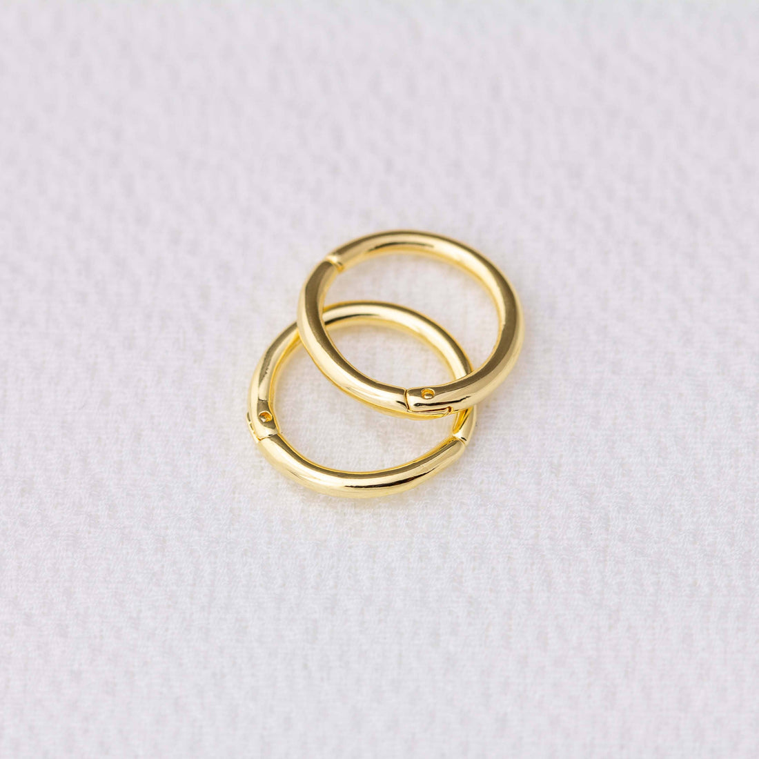 Mini Seamless Clicker Hoop Earrings: 11mm