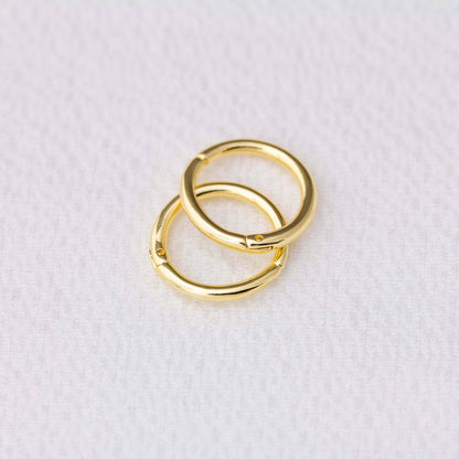 Mini Seamless Clicker Hoop Earrings: 11mm